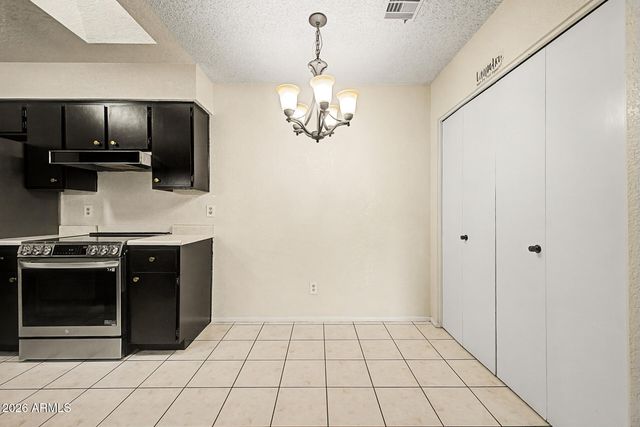 10807 W NORTHERN Avenue 131, Glendale, AZ 85307