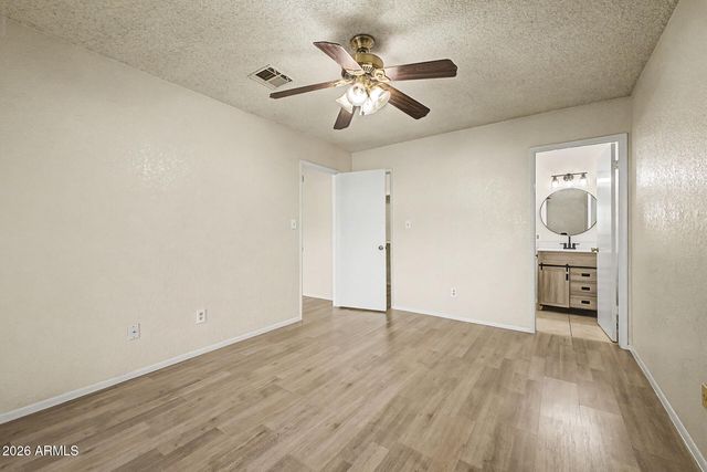 10807 W NORTHERN Avenue 131, Glendale, AZ 85307