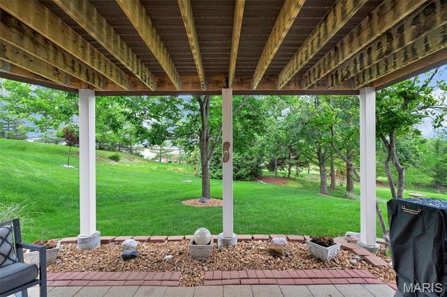 126 Sierra Village Drive, Eureka, MO 63025