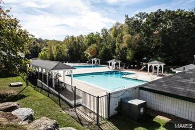 126 Sierra Village Drive, Eureka, MO 63025