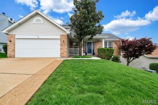 126 Sierra Village Drive, Eureka, MO 63025