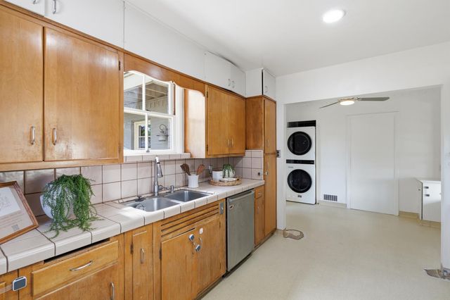 445 E Princeton Avenue, Fresno, CA 93704