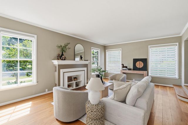 445 E Princeton Avenue, Fresno, CA 93704