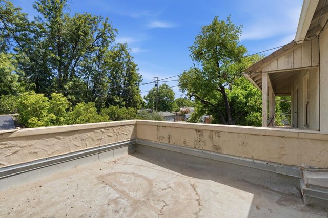 445 E Princeton Avenue, Fresno, CA 93704