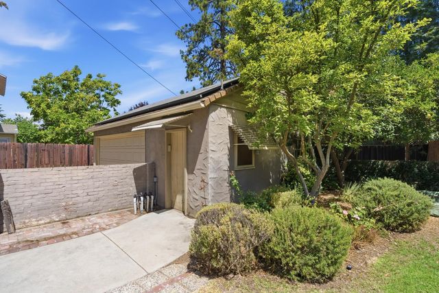 445 E Princeton Avenue, Fresno, CA 93704