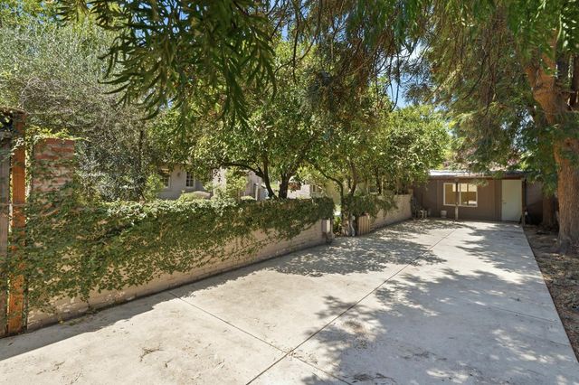 445 E Princeton Avenue, Fresno, CA 93704