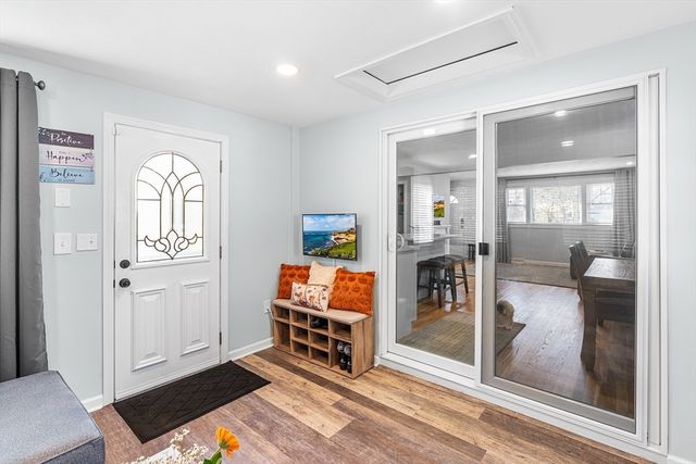 36 Whitelock Dr, Marlborough, MA 01752