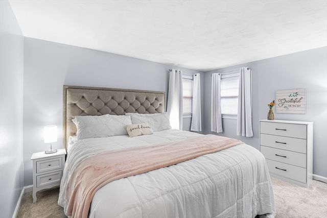 36 Whitelock Dr, Marlborough, MA 01752