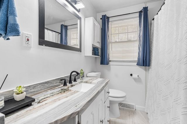 36 Whitelock Dr, Marlborough, MA 01752