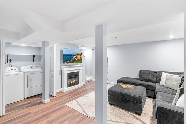 36 Whitelock Dr, Marlborough, MA 01752