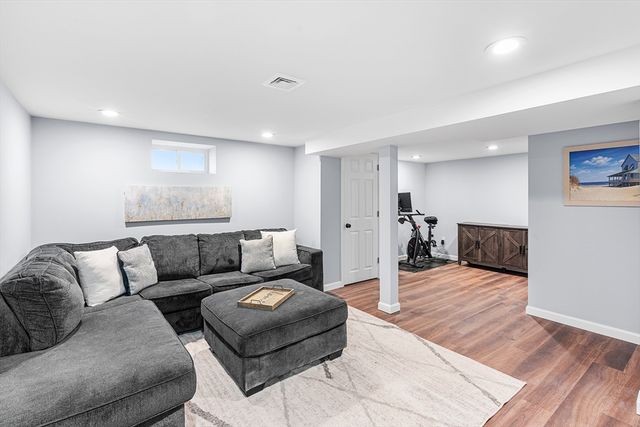 36 Whitelock Dr, Marlborough, MA 01752