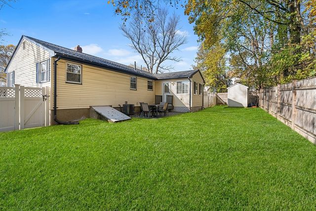 36 Whitelock Dr, Marlborough, MA 01752