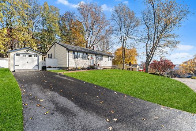 36 Whitelock Dr, Marlborough, MA 01752