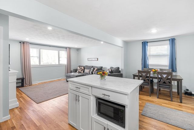 36 Whitelock Dr, Marlborough, MA 01752