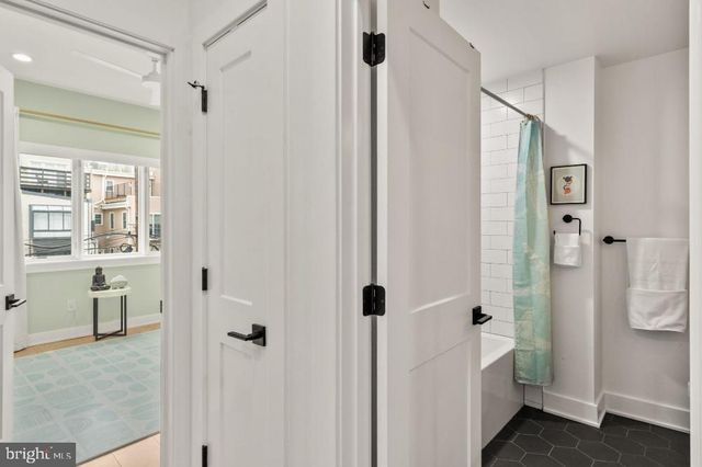 2023 SAINT ALBANS ST, Philadelphia, PA 19146