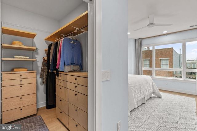 2023 SAINT ALBANS ST, Philadelphia, PA 19146