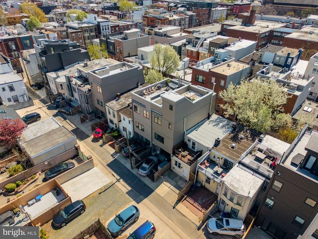 2023 SAINT ALBANS ST, Philadelphia, PA 19146