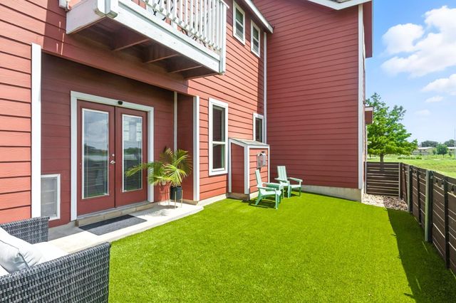 8921 Blaze DR, Austin, TX 78747