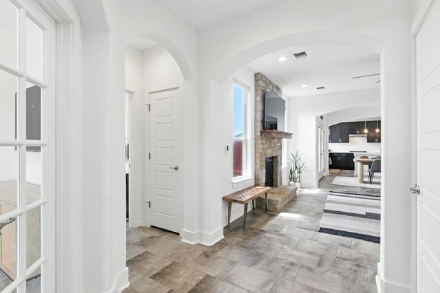 8921 Blaze DR, Austin, TX 78747