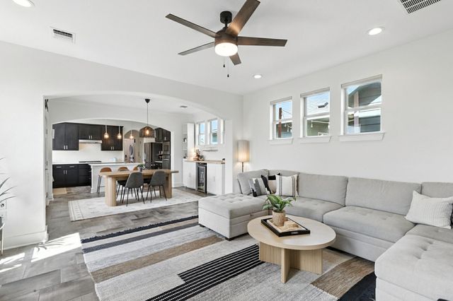 8921 Blaze DR, Austin, TX 78747