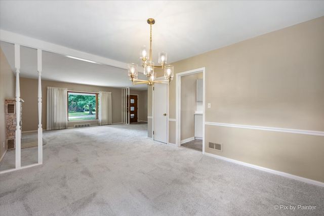 316 S Elmwood Drive, Aurora, IL 60506