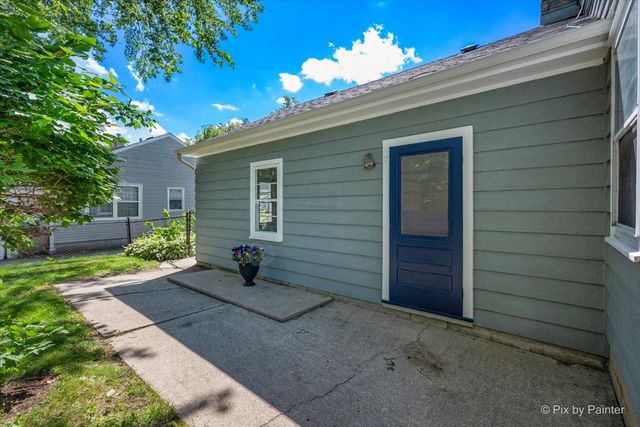 316 S Elmwood Drive, Aurora, IL 60506