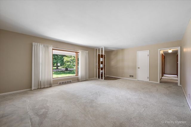 316 S Elmwood Drive, Aurora, IL 60506