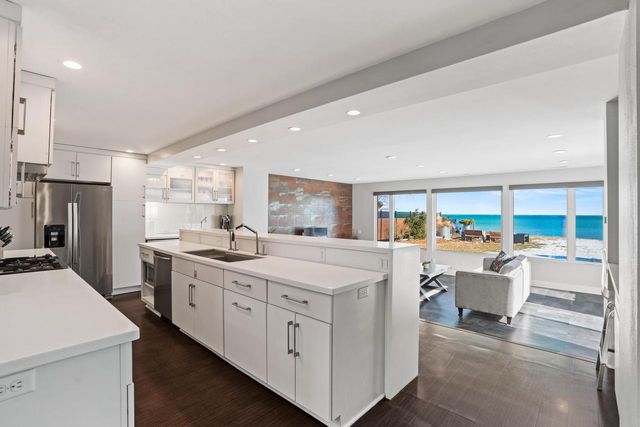 2533 Lakeshore DRIVE, Sheboygan, WI 53081