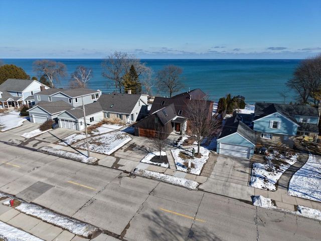 2533 Lakeshore DRIVE, Sheboygan, WI 53081