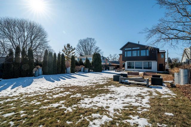 2533 Lakeshore DRIVE, Sheboygan, WI 53081