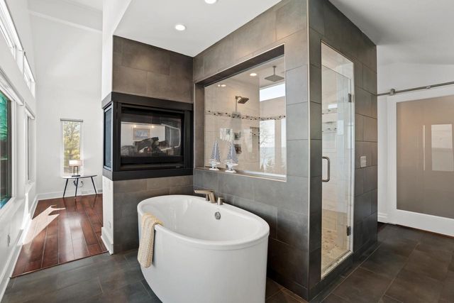 2533 Lakeshore DRIVE, Sheboygan, WI 53081