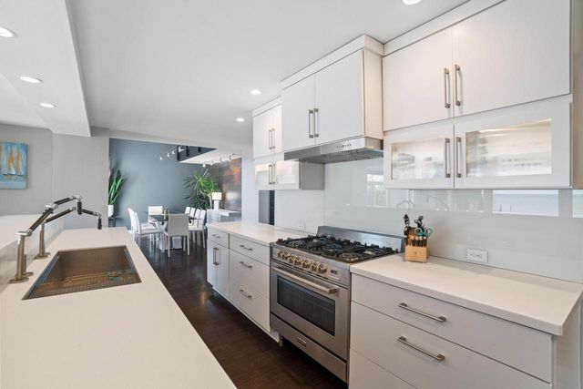 2533 Lakeshore DRIVE, Sheboygan, WI 53081