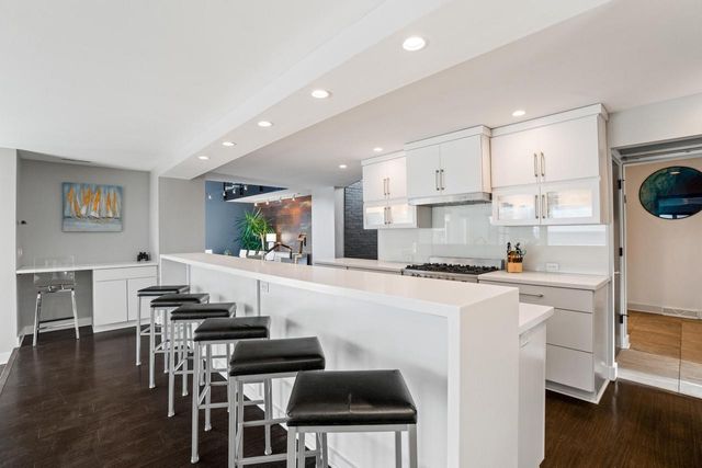 2533 Lakeshore DRIVE, Sheboygan, WI 53081