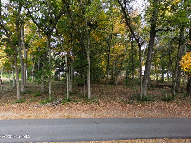 9086 Ocean Harbour Golf Club Drive SW, Calabash, NC 28467