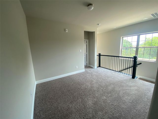801 Ponds Edge Lane, Euless, TX 76040