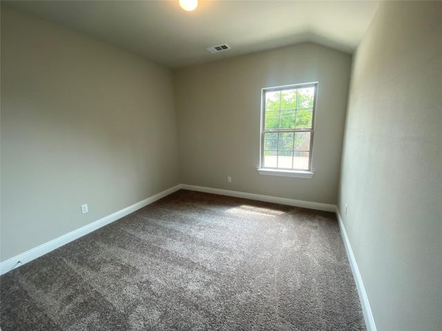 801 Ponds Edge Lane, Euless, TX 76040