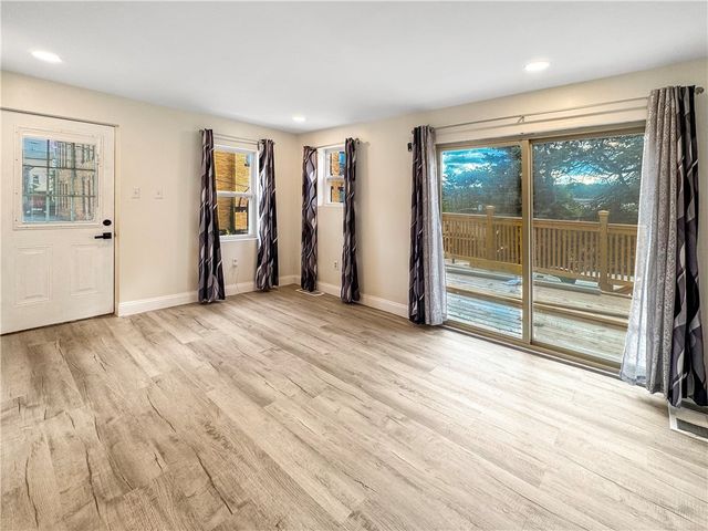 499 10th St, Freedom, PA 15042