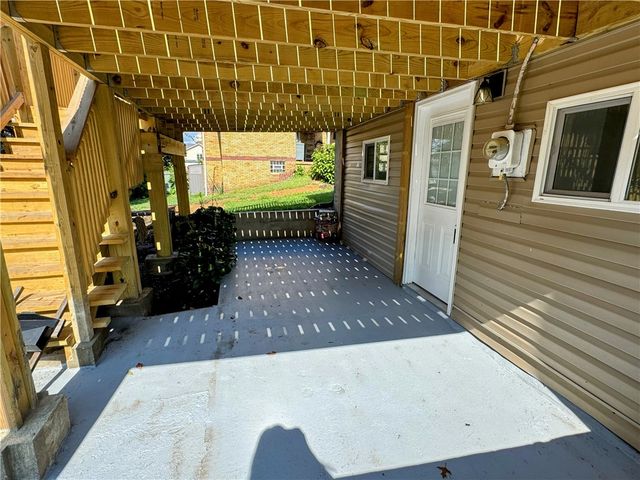 499 10th St, Freedom, PA 15042