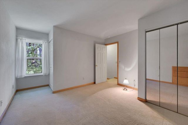 14002 Meadow View Dr, Grass Valley, CA 95945