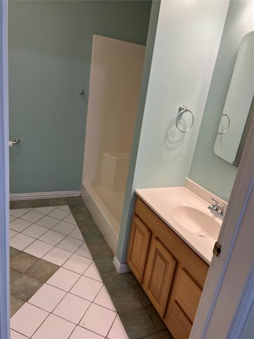 3304 Huron Trail, Lake Worth, TX 76135