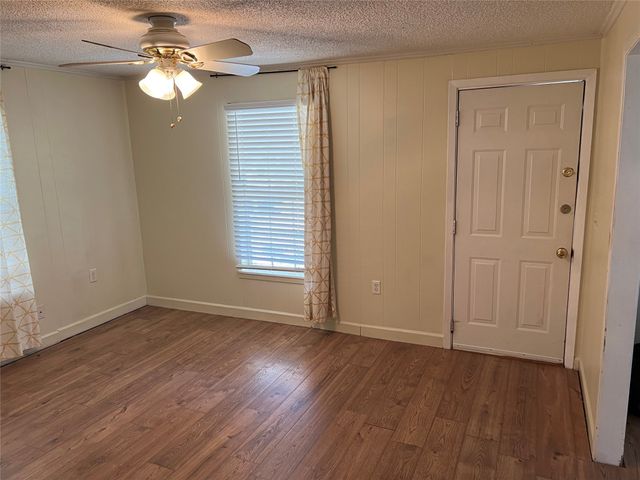 3304 Huron Trail, Lake Worth, TX 76135