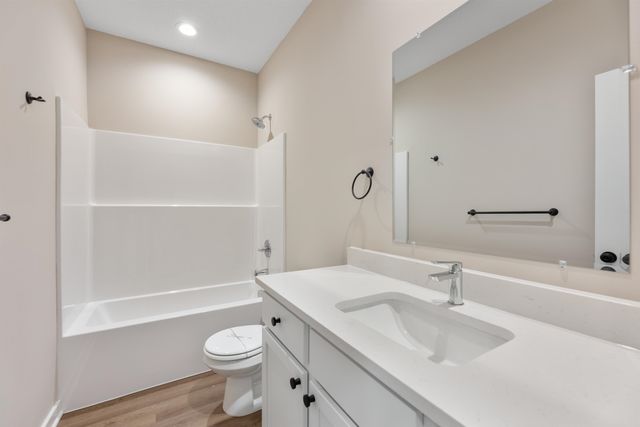 917 S Blaine St, Newton, KS 67114