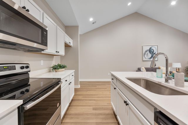 917 S Blaine St, Newton, KS 67114