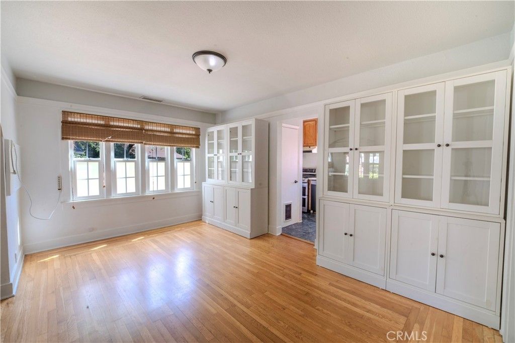 Image 11 of property listing at 329 W 12th Street, Chico, CA 95928