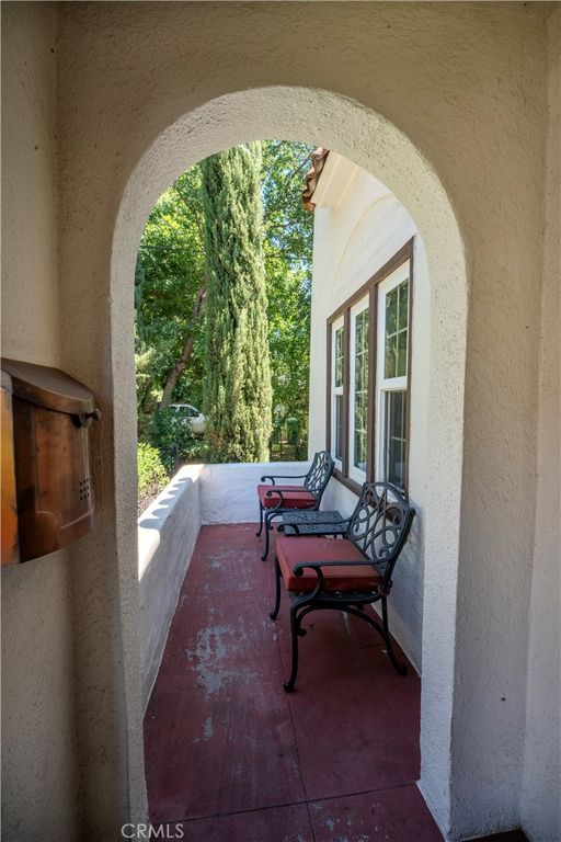 Image 2 of property listing at 329 W 12th Street, Chico, CA 95928