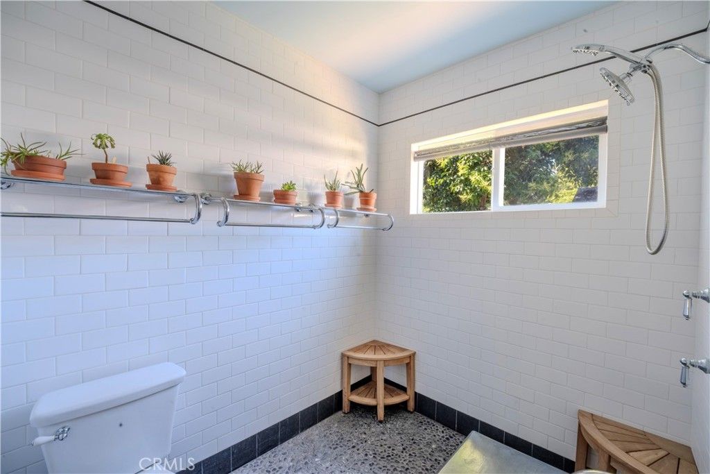 Image 27 of property listing at 329 W 12th Street, Chico, CA 95928