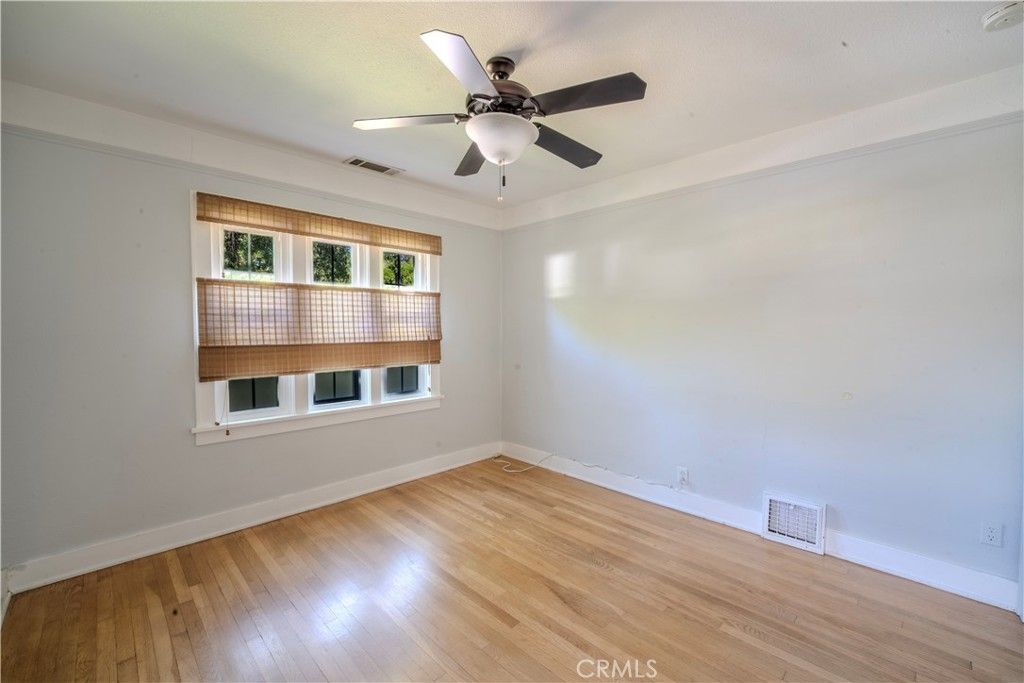 Image 33 of property listing at 329 W 12th Street, Chico, CA 95928