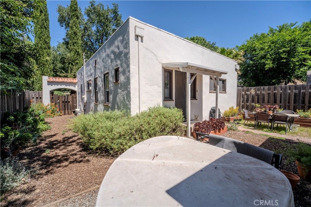 Image 36 of property listing at 329 W 12th Street, Chico, CA 95928