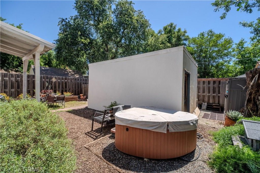 Image 37 of property listing at 329 W 12th Street, Chico, CA 95928