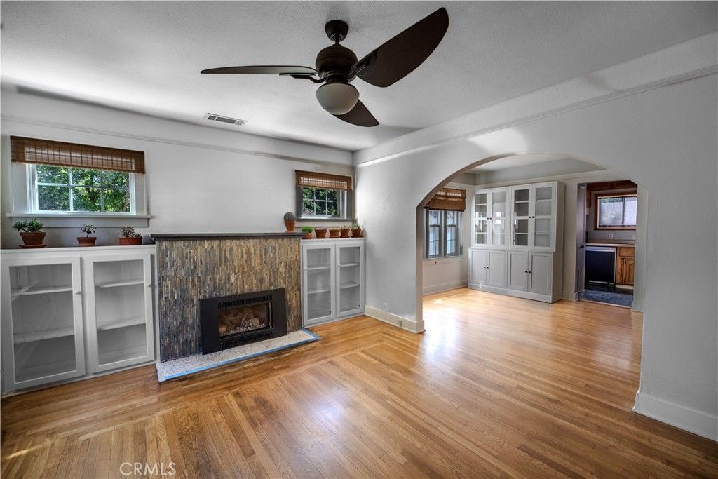 Image 4 of property listing at 329 W 12th Street, Chico, CA 95928